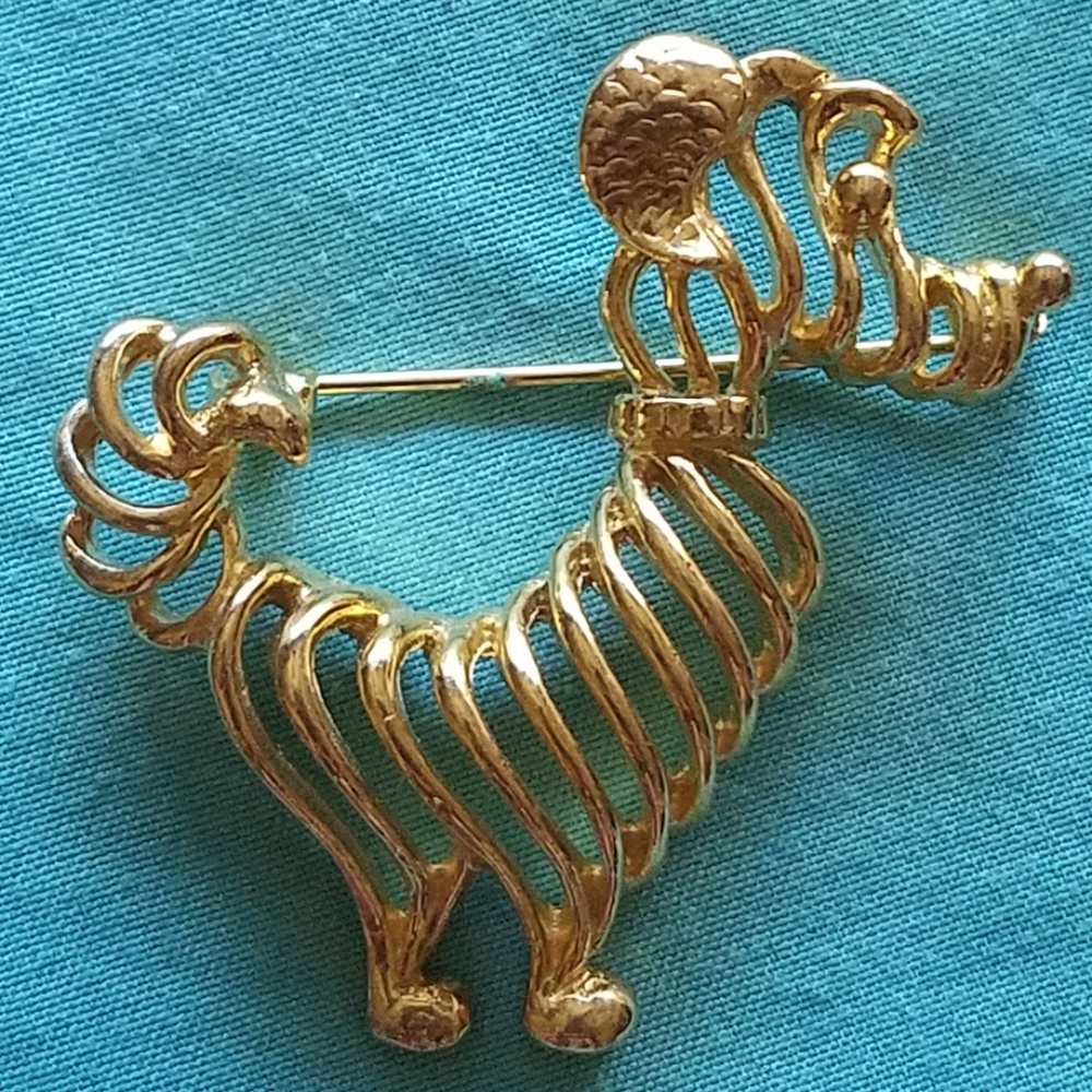Vintage Gold Tone Dog Brooch Sarah Coventry